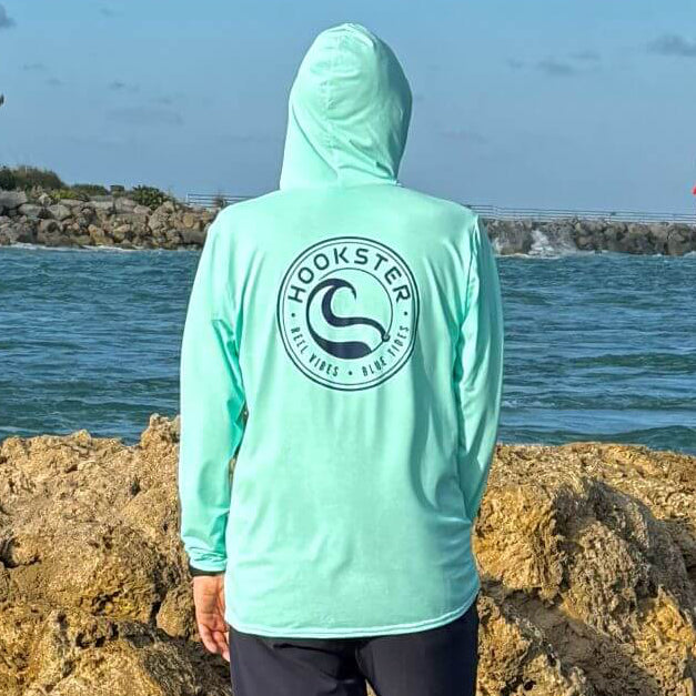 Back view of a man wearing the Reel Classic Men&